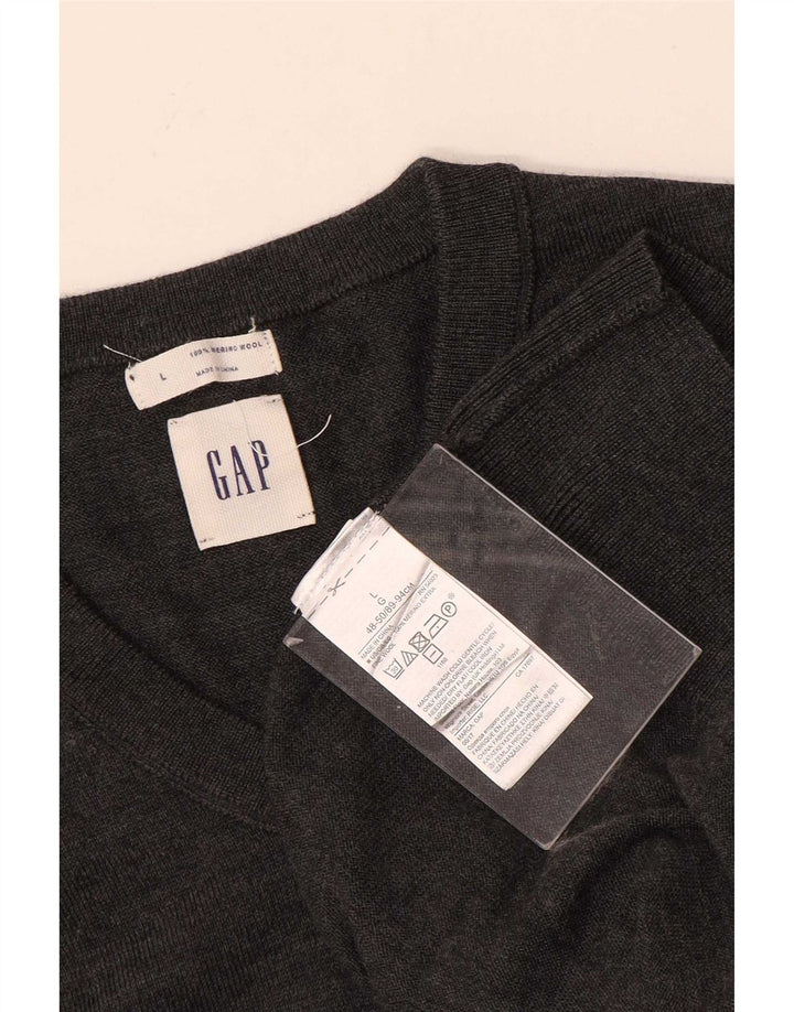 Suéter masculino Gap com decote em V grande lã cinza