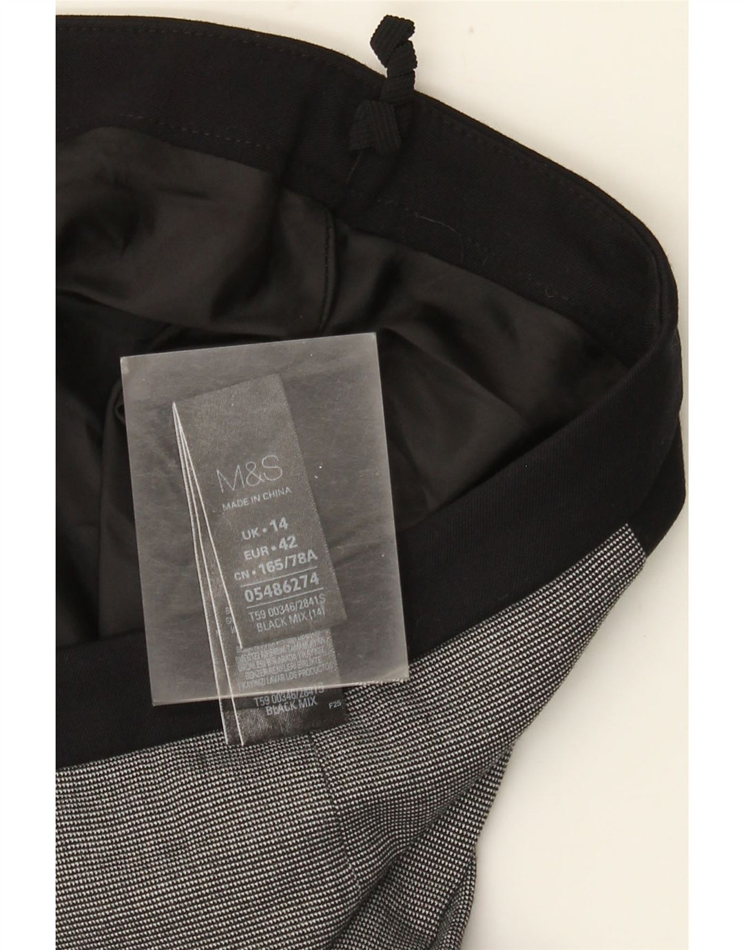 Saia lápis feminina Marks & Spencer Reino Unido 14 grande W34 poliéster xadrez preto