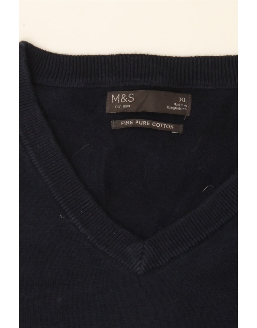 MARKS & SPENCER Mens V-Neck Jumper Sweater XL Navy Blue Cotton Vintage Marks & Spencer and Second-Hand Marks & Spencer from Messina Hembry 