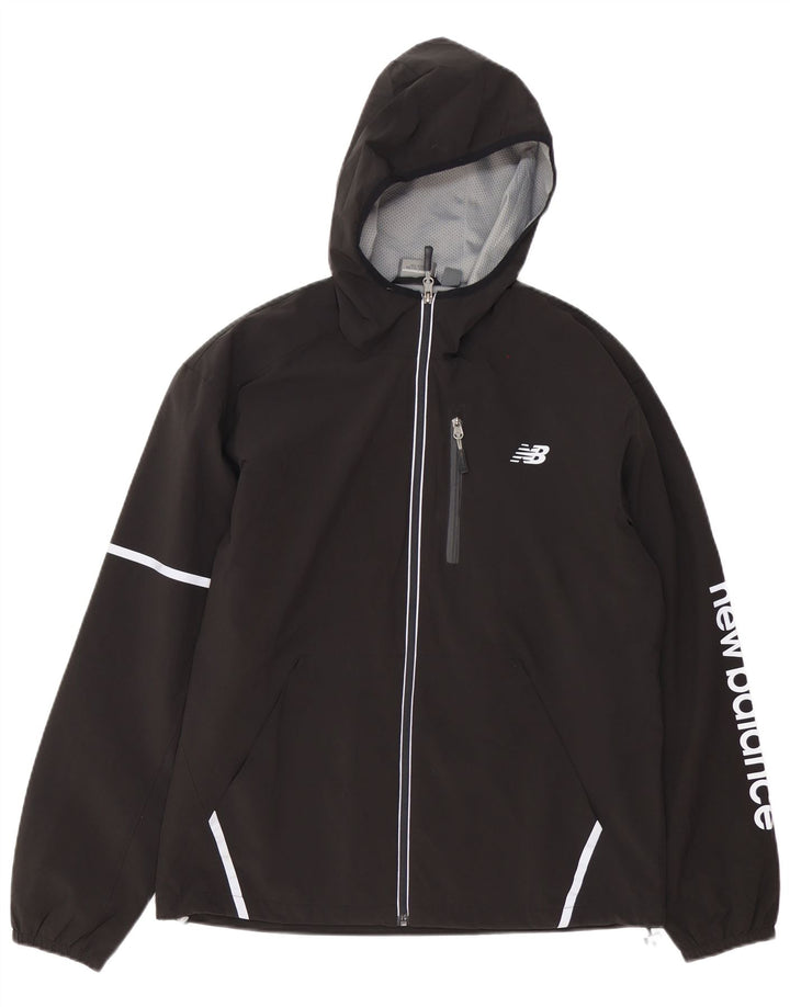 Jaqueta masculina com capuz gráfico New Balance poliéster preto médio