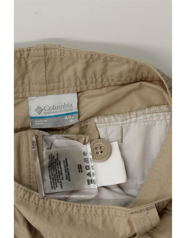 COLUMBIA Womens Chino Shorts W40 2XL Beige Cotton Vintage Columbia and Second-Hand Columbia from Messina Hembry 