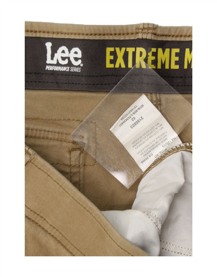 LEE Mens Cargo Shorts W42 2XL Beige Cotton Vintage Lee and Second-Hand Lee from Messina Hembry 