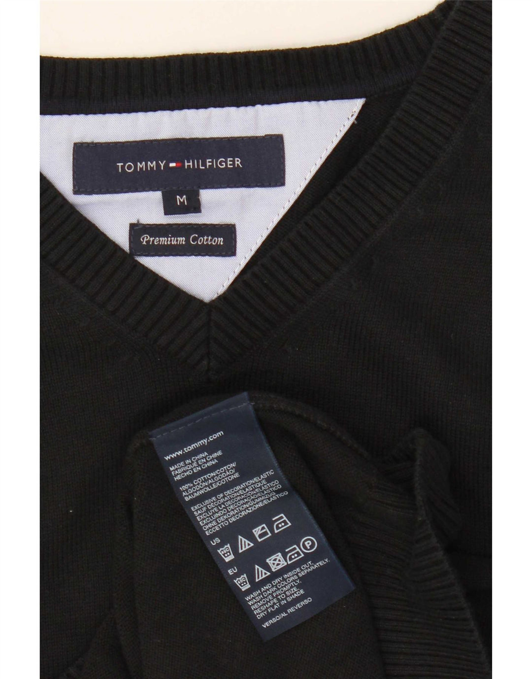 Suéter masculino Tommy Hilfiger com decote em V médio algodão preto