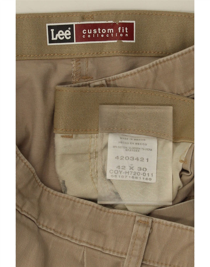 LEE Mens Custom Fit Pegged Chino Trousers W42 L30 Beige Cotton Vintage Lee and Second-Hand Lee from Messina Hembry 