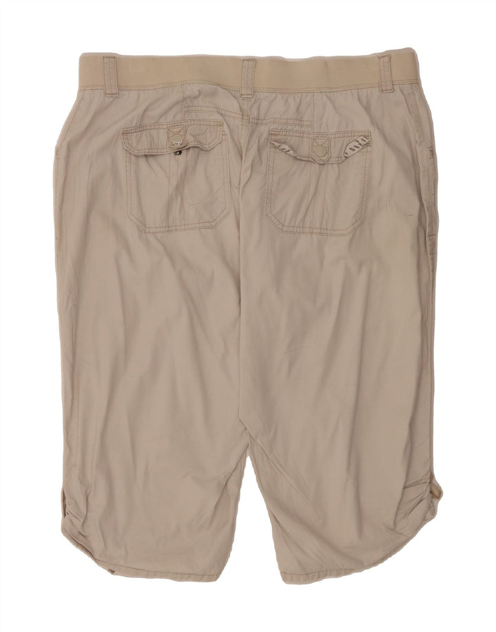 LEE Womens Easy Fit Bermuda Shorts US 20 3XL W42 L18 Beige Cotton Vintage Lee and Second-Hand Lee from Messina Hembry 