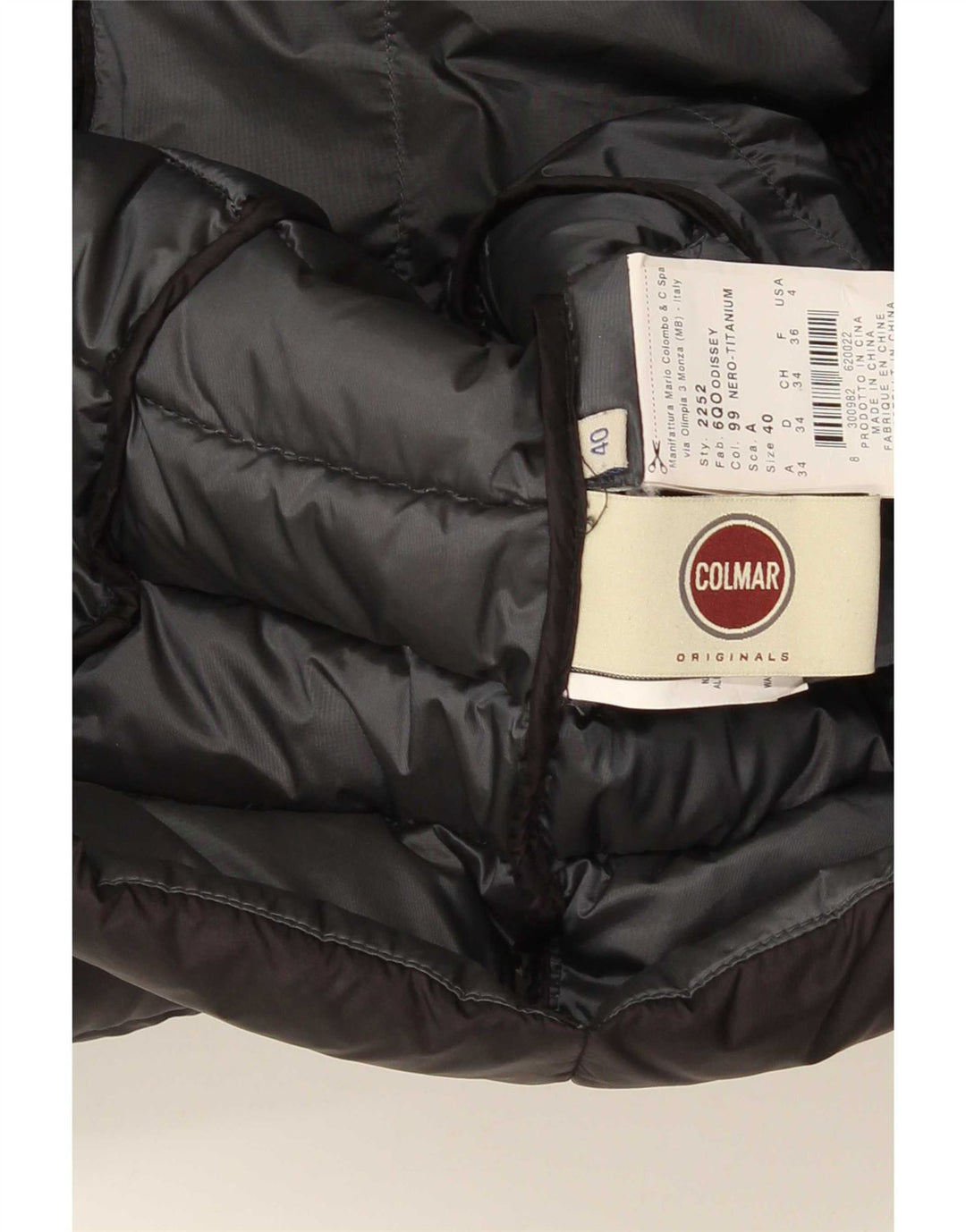 Jaqueta acolchoada com capuz feminino Colmar IT 40 XS preto nylon