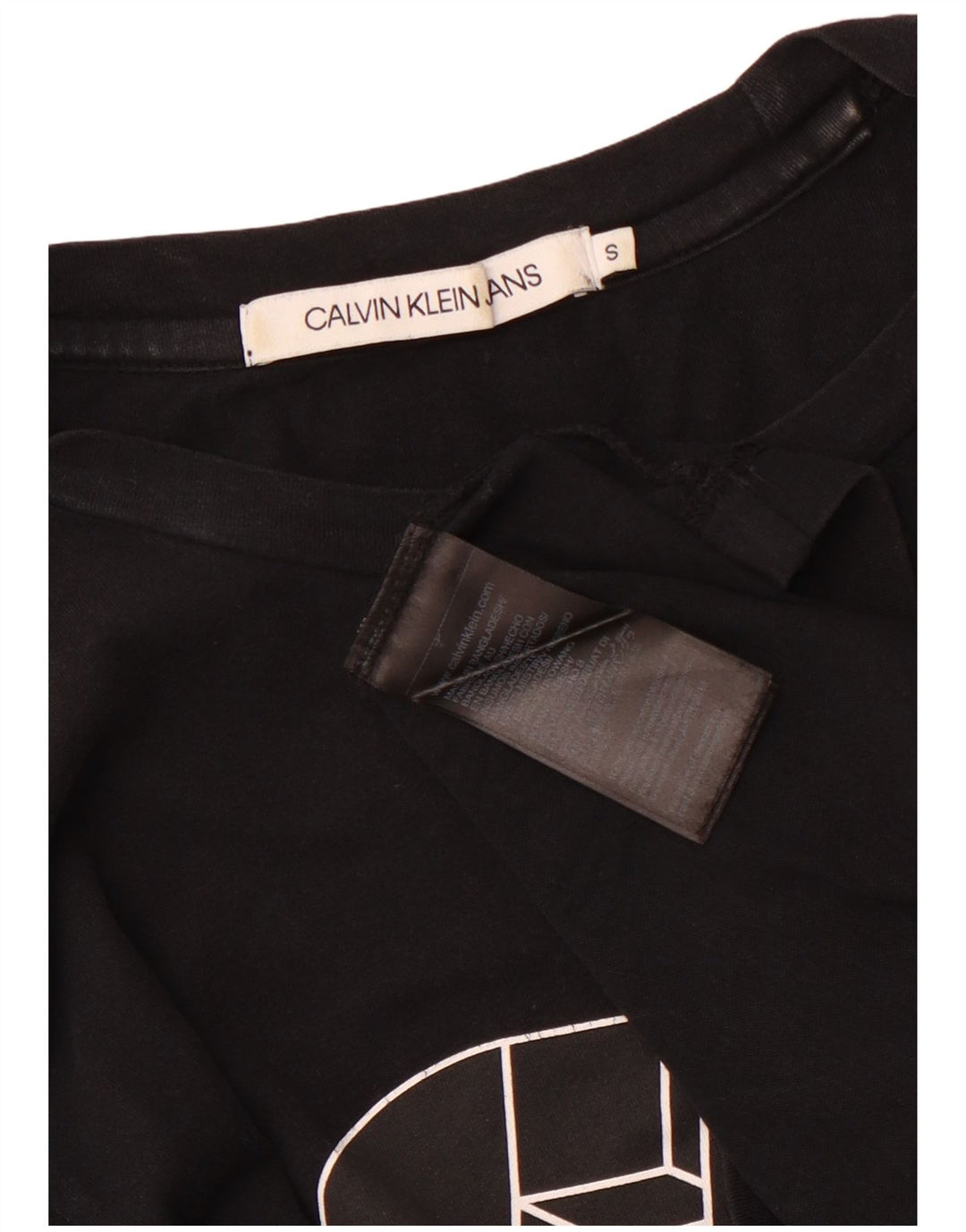 Camiseta masculina CALVIN KLEIN JEANS com estampa gráfica pequena de algodão preto