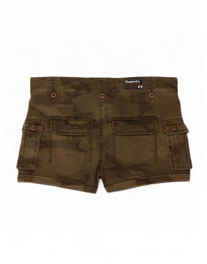Shorts cargo feminino Superdry pequeno W30 algodão camuflado verde