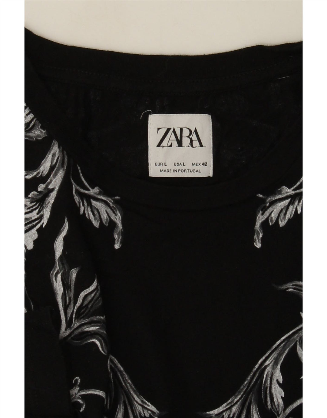 Zara Camiseta masculina gráfica Top grande preto floral