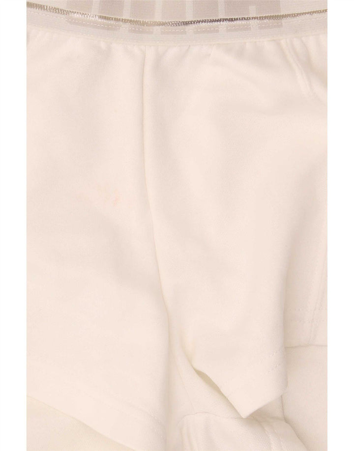 Shorts esportivos gráficos femininos Puma UK 8 pequeno poliéster branco