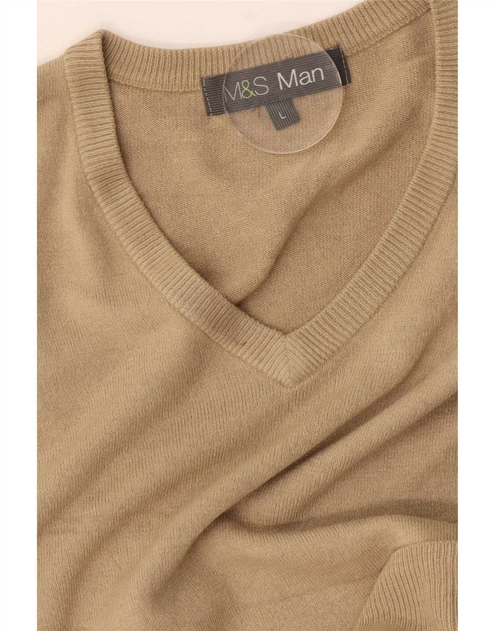 Suéter masculino Marks & Spencer com decote em V grande bege