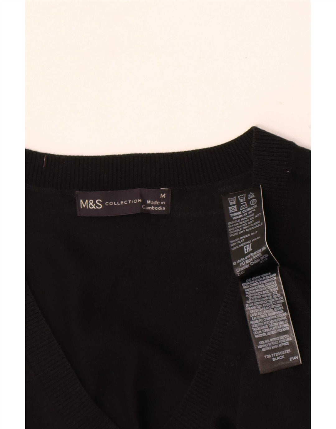 Suéter masculino Marks & Spencer com decote em V, lã merino preta média