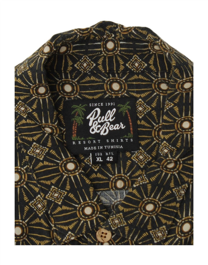 Camisa masculina de manga curta Pull & Bear XL cáqui geométrica