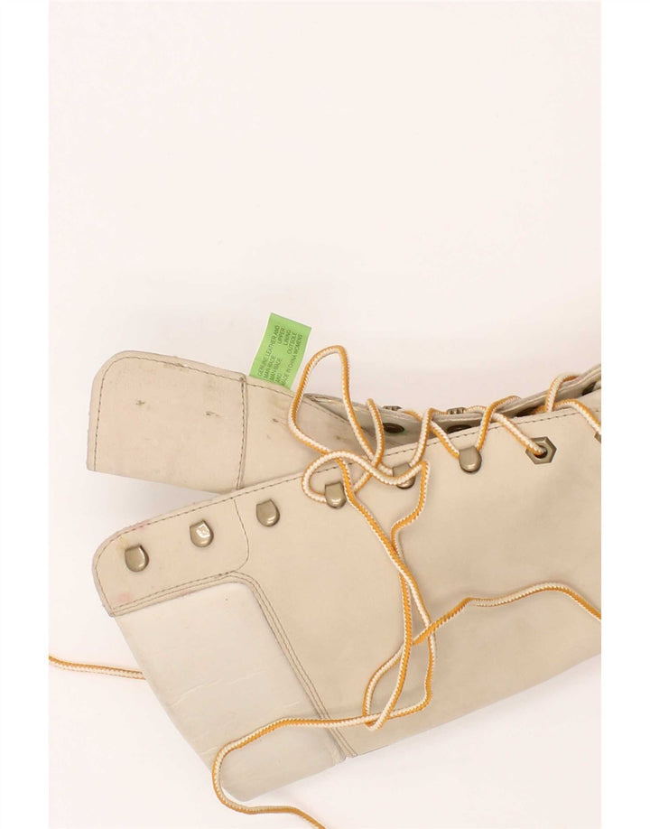 Botas femininas de cano alto de couro Timberland tamanho Reino Unido 6 couro bege