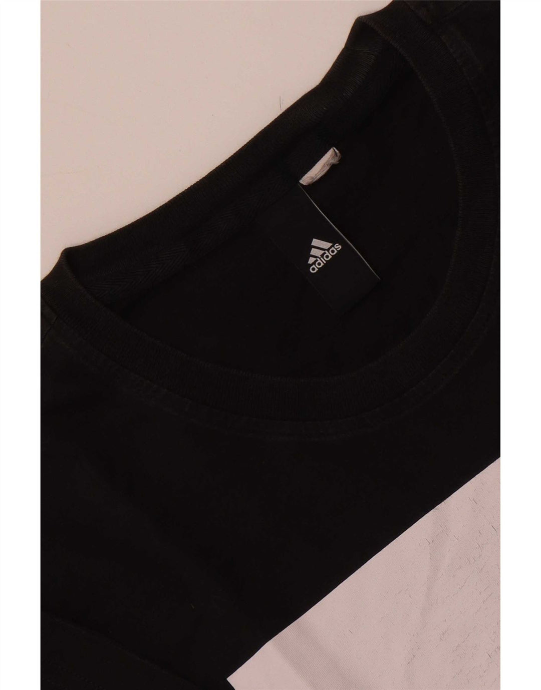 Camiseta Adidas Masculina Graphic Top Pequeno Preto
