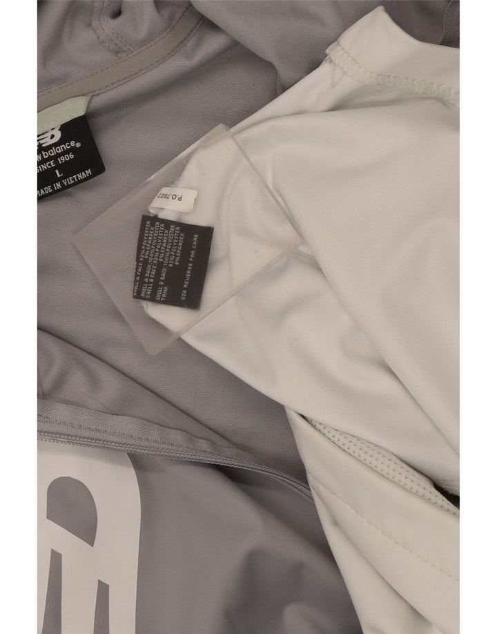 Suéter com capuz gráfico masculino New Balance grande cinza colorblock poliéster