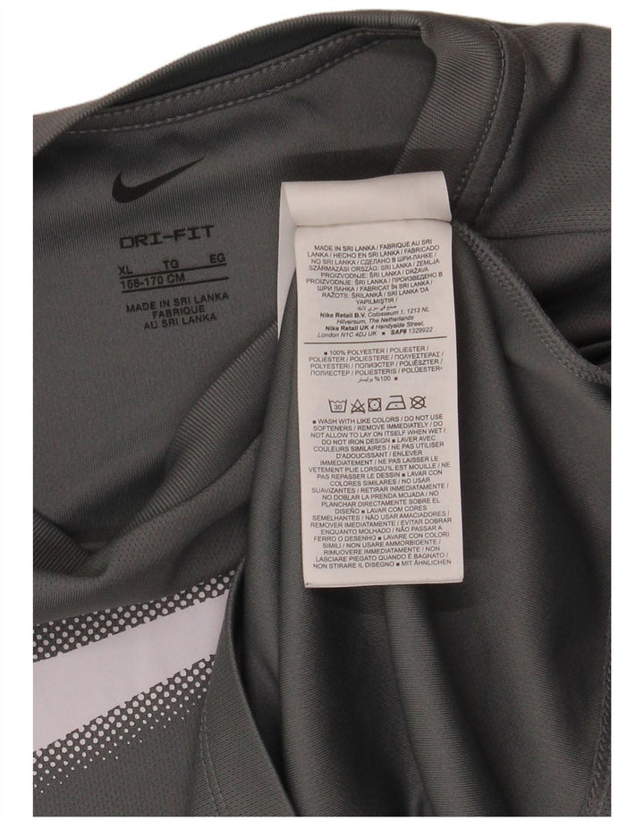 Camiseta NIKE Boys Dri Fit Graphic Top 13-14 Anos XL Cinza Poliéster