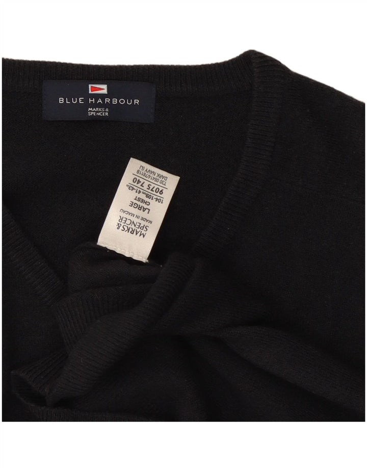 Suéter masculino Marks & Spencer Blue Harbor com decote em V grande azul marinho