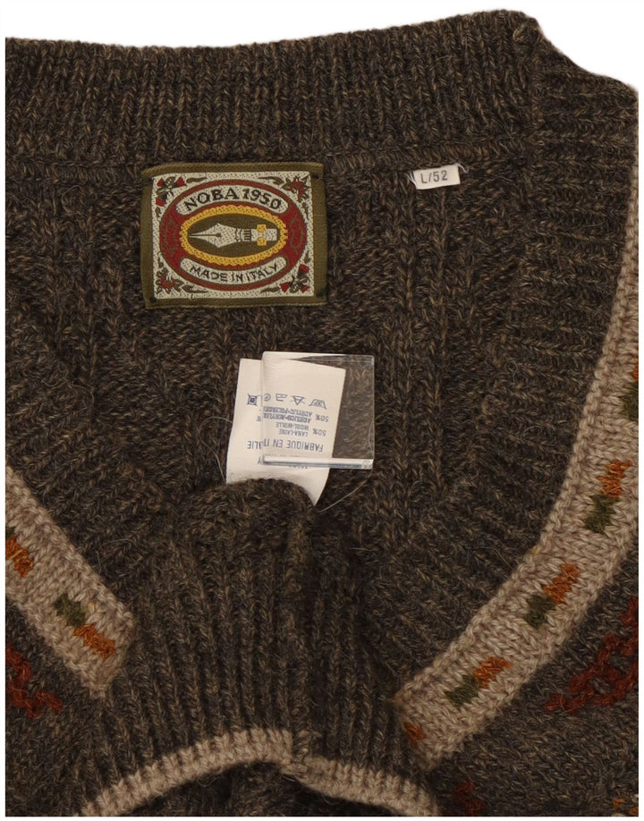 Suéter masculino Noba 1950 com decote em V IT 52 grande lã geométrica cáqui