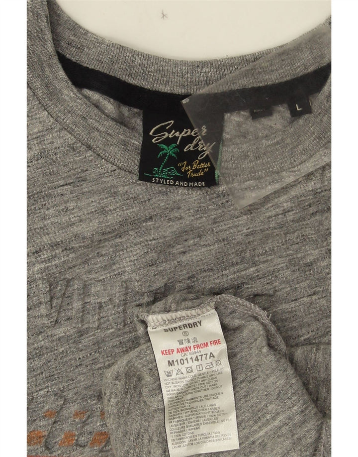 Camiseta masculina Superdry com estampa gráfica grande algodão manchado cinza