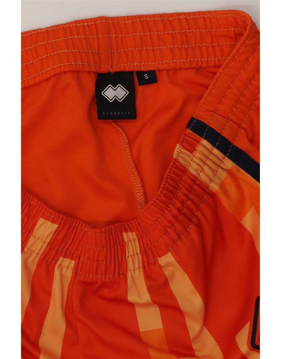 Errea Mens Graphic Sport Shorts Pequeno Poliéster Geométrico Laranja