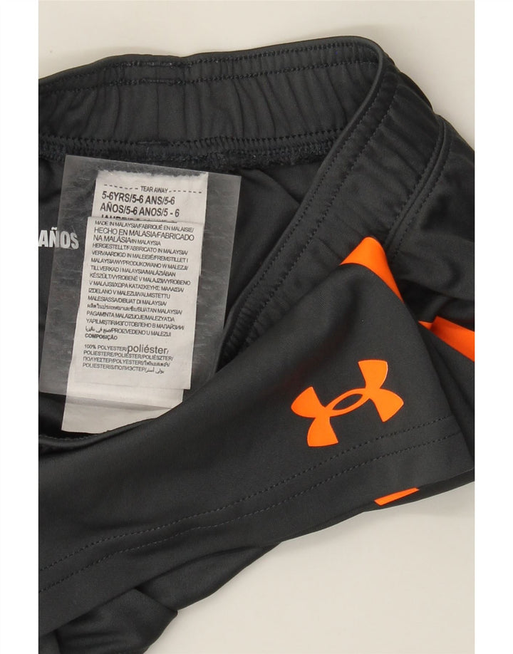 Shorts esportivos masculinos Under Armour 5-6 anos poliéster cinza