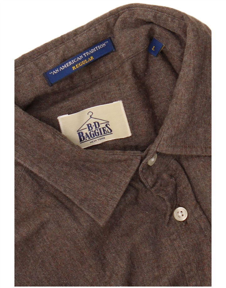 B. D. Camisa masculina de flanela de ajuste regular BAGGIES grande marrom
