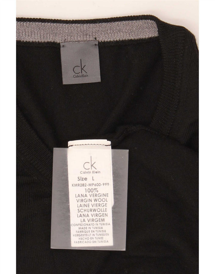 Suéter masculino Calvin Klein com decote em V grande lã virgem preta