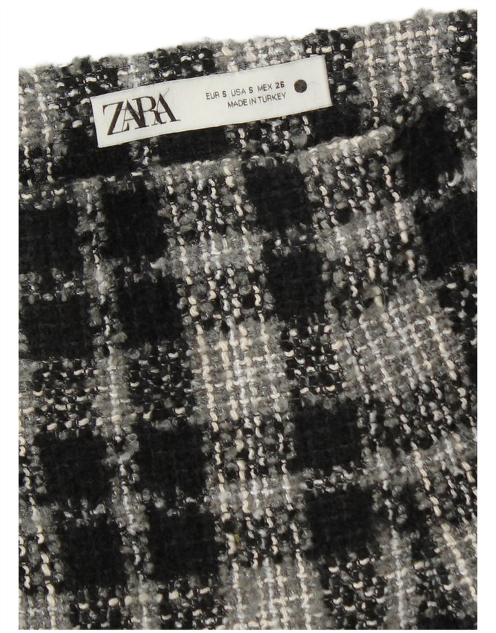Minissaia feminina de malha Zara pequena W26 xadrez preta