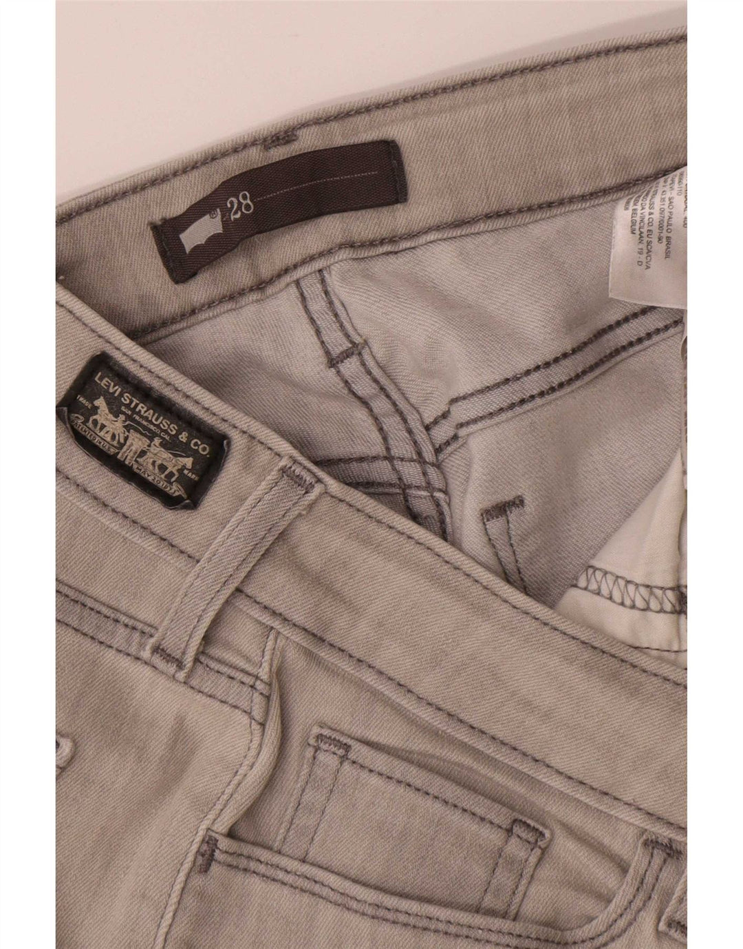 Jeans recortados femininos Levi's W28 L25 algodão cinza