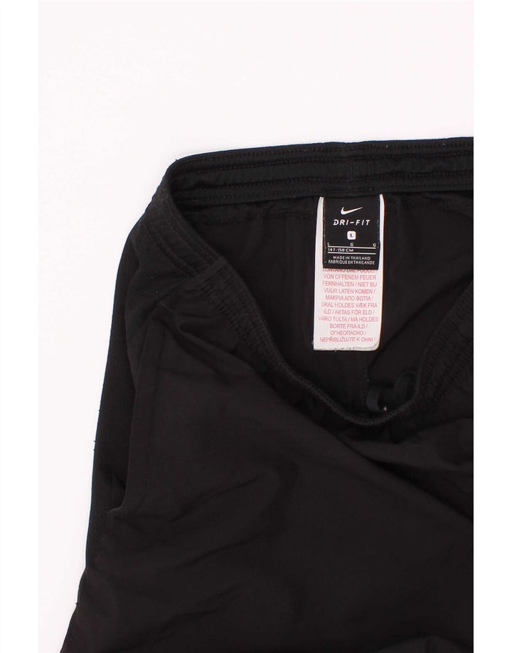 Shorts esportivos gráficos Nike Boys Dri Fit 12-13 anos grandes de poliéster preto