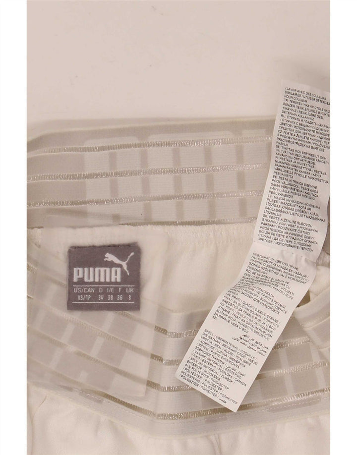 Shorts esportivos gráficos femininos Puma UK 8 pequeno poliéster branco