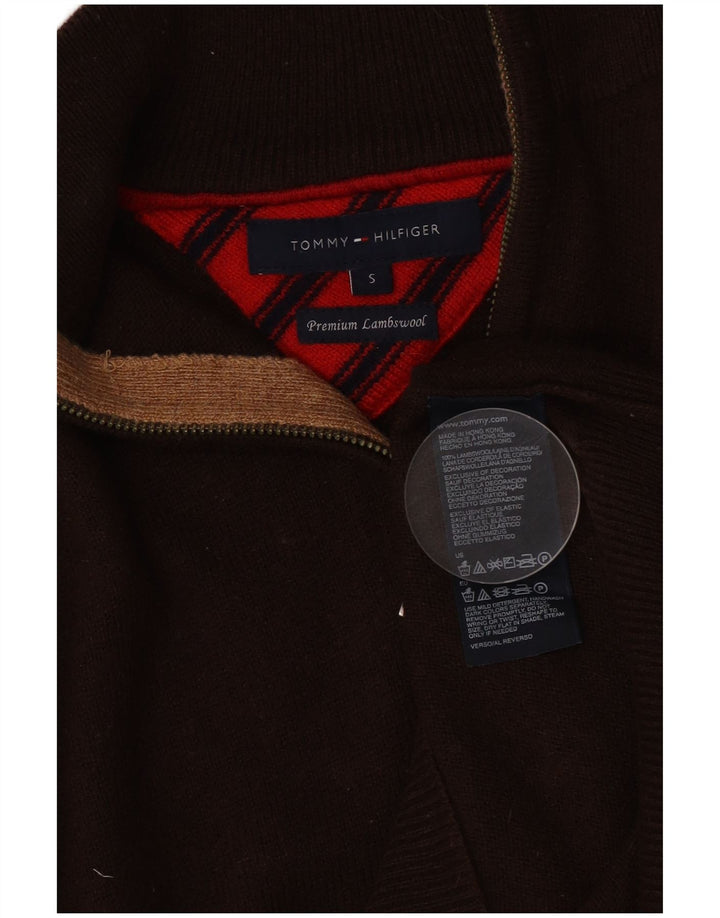 Suéter masculino Tommy Hilfiger com zíper e gola pequena em lã de carneiro marrom