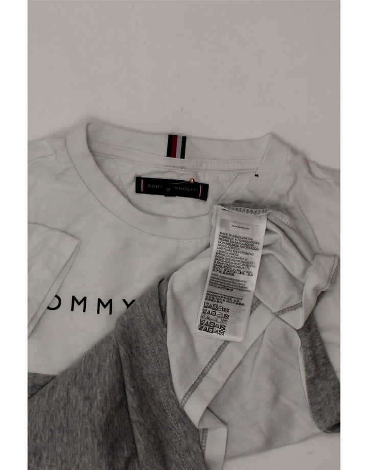 TOMMY HILFIGER Camiseta gráfica masculina 9-10 anos cinza algodão colorblock