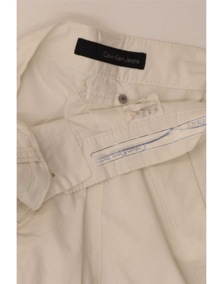 Calvin Klein Mens Chino Shorts W32 Médio Branco