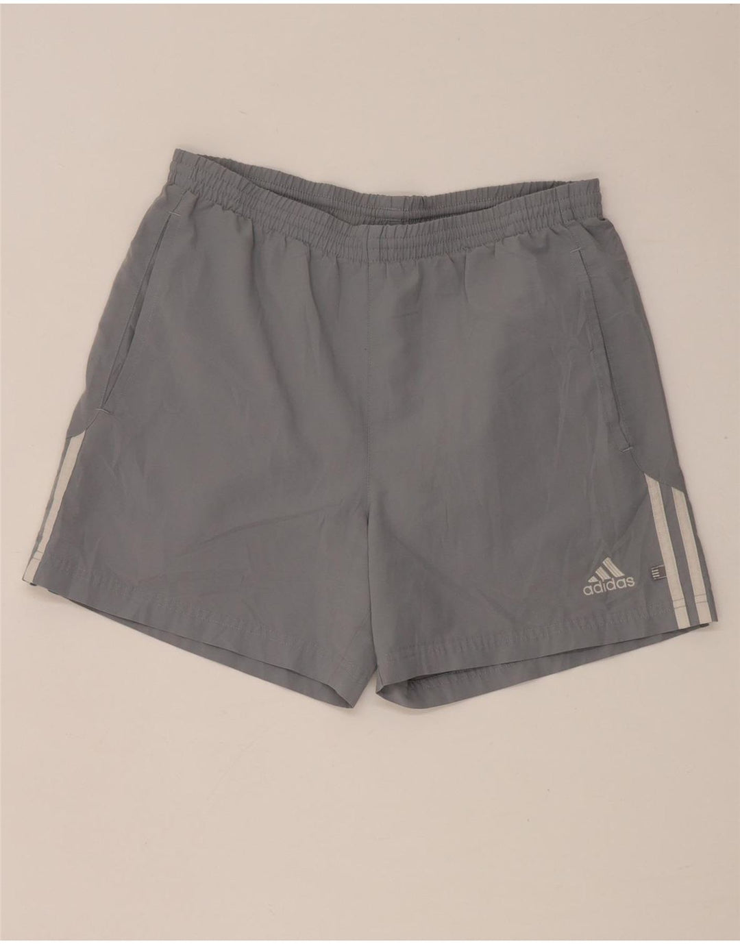 Shorts esportivos masculinos Adidas pequeno poliéster cinza