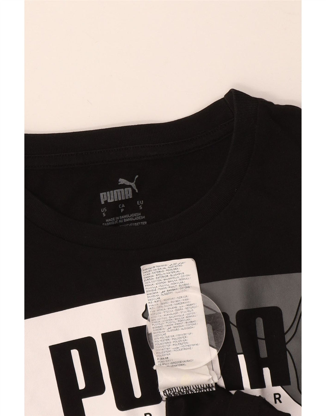 Camiseta masculina PUMA com estampa gráfica pequena de algodão preto