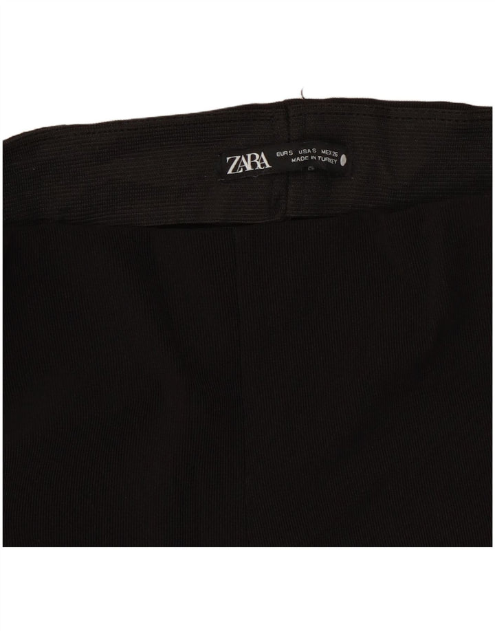 Calça feminina Zara Flare casual pequena W26 L30 poliéster preto