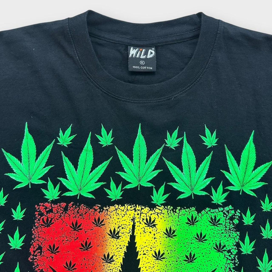 Camiseta com estampa Weed - XL