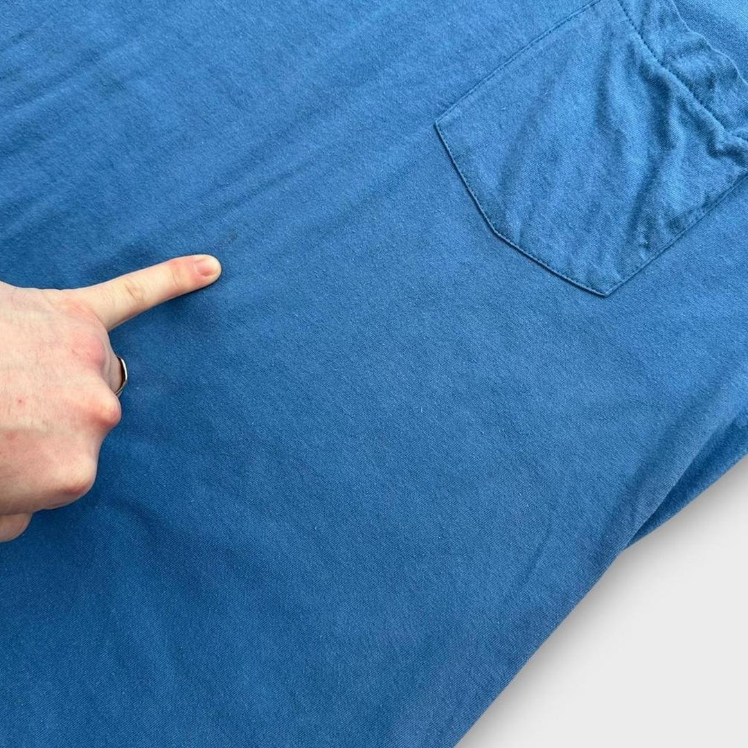 Camiseta com bolso em branco de ponto único - XL (cabe como uma grande)