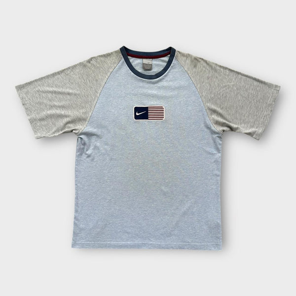 Camiseta Y2K Nike USA com bandeira - grande (cabe como uma XL)