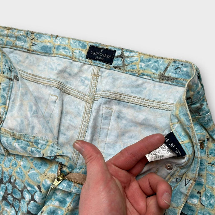 Calça vintage com estampa de crocodilo Trussardi.