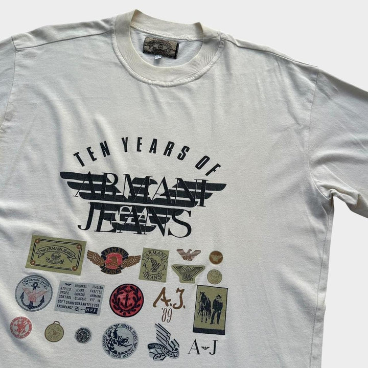 Camiseta vintage Armani jeans com estampa - média
