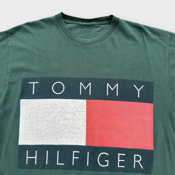 Camiseta vintage Tommy Hilfiger - média