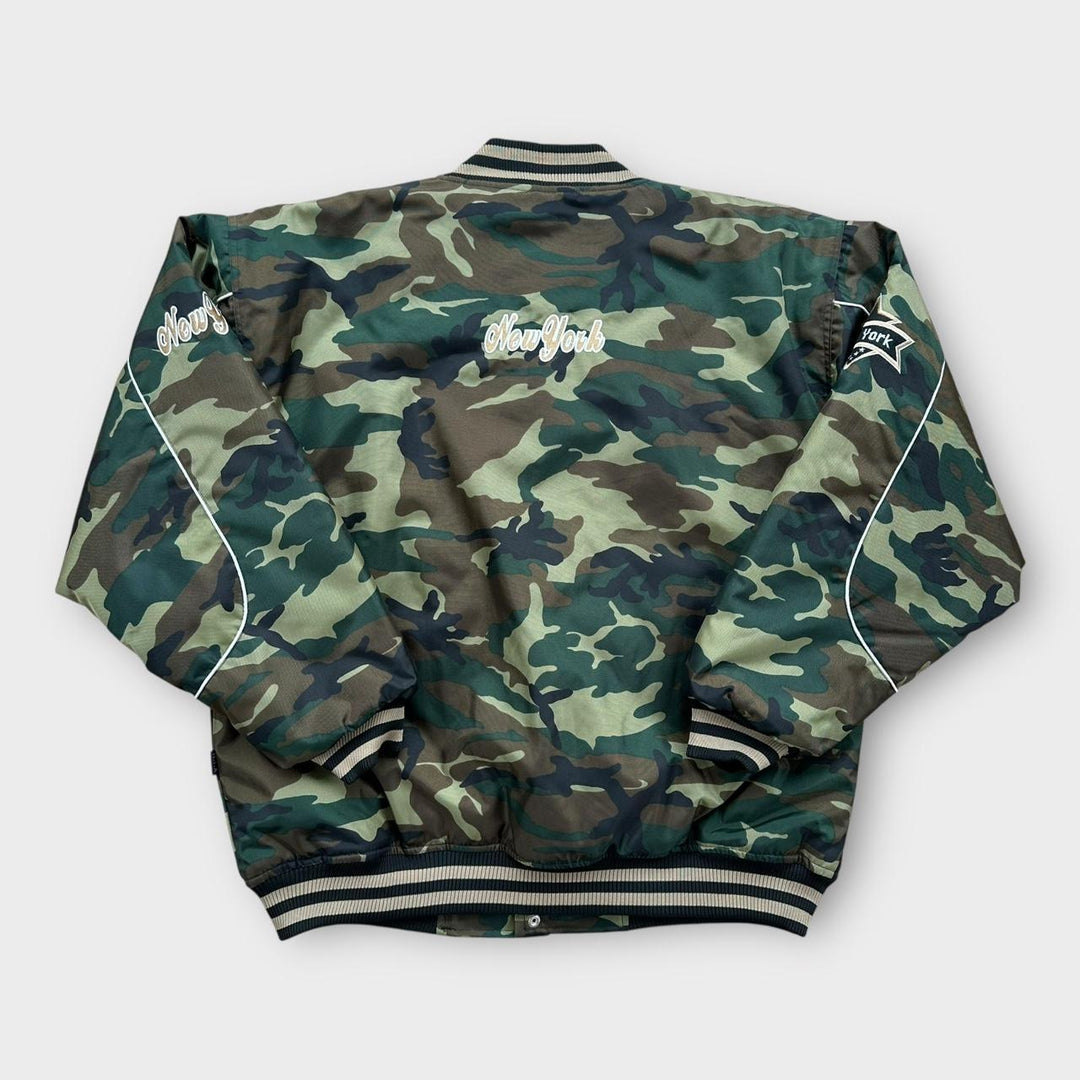 Jaqueta bomber camuflada vintage de Nova York - XL (cabe como um XXL)