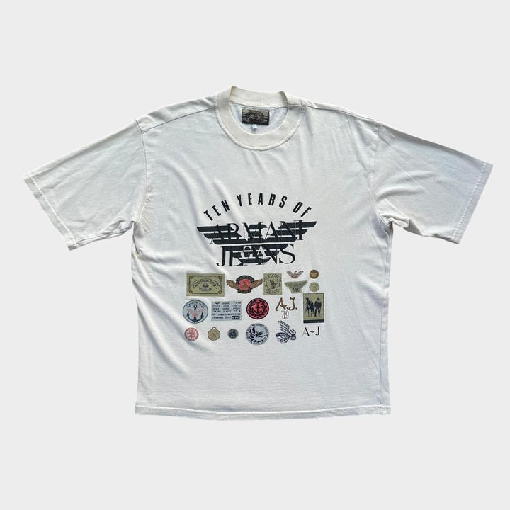 Camiseta vintage Armani jeans com estampa - média