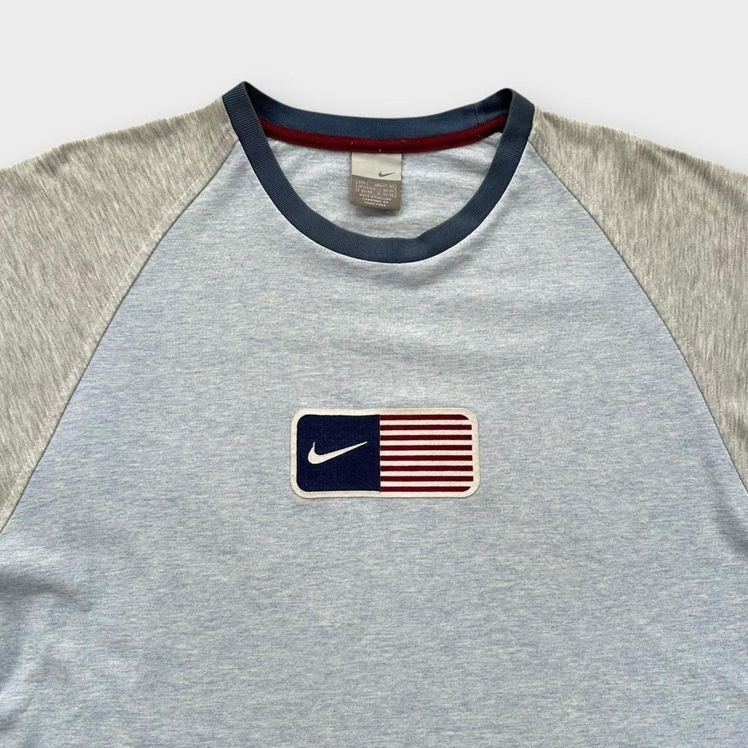 Camiseta Y2K Nike USA com bandeira - grande (cabe como uma XL)