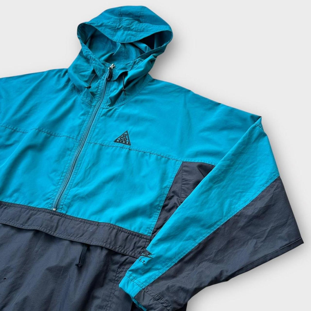 Jaqueta embalável Nike ACG - média (cabe como uma grande)