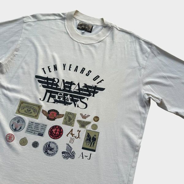 Camiseta vintage Armani jeans com estampa - média
