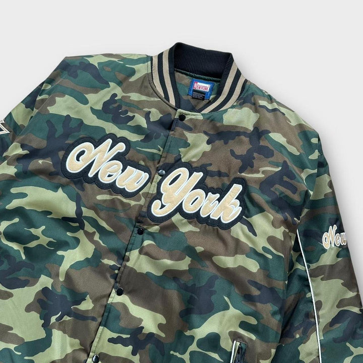 Jaqueta bomber camuflada vintage de Nova York - XL (cabe como um XXL)